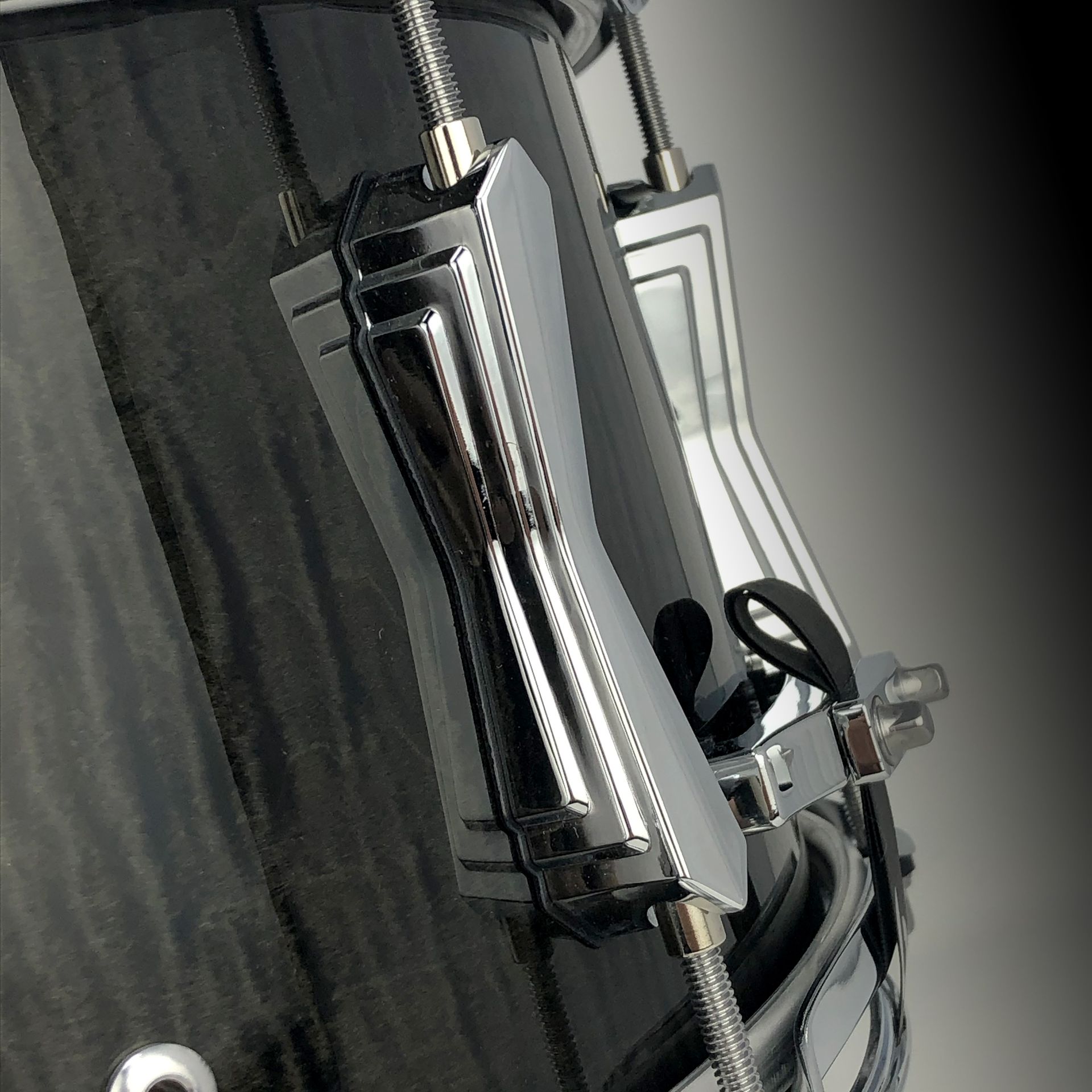 S7-lug-detail.jpg