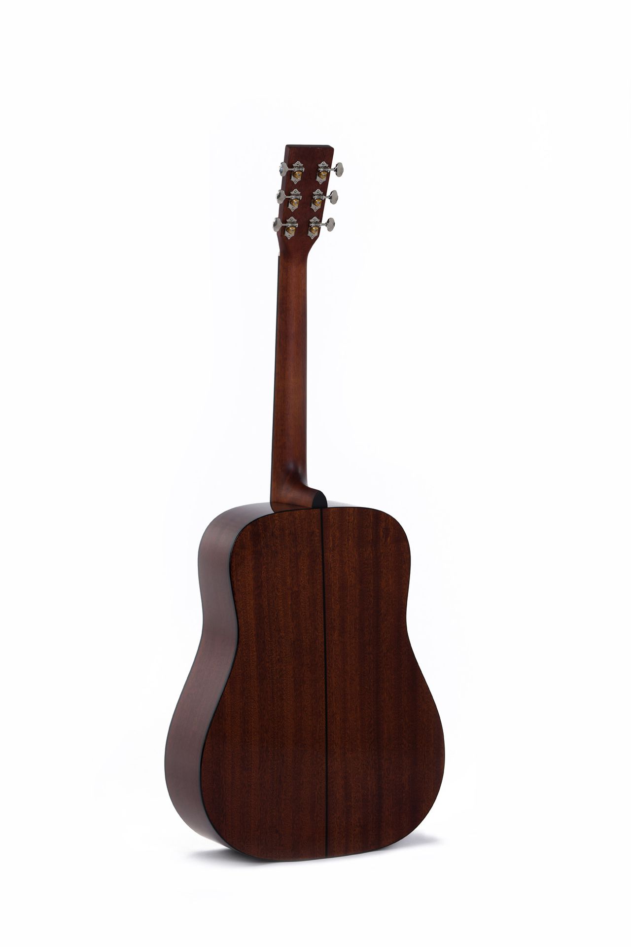 GUITACUSIG196_b.jpg